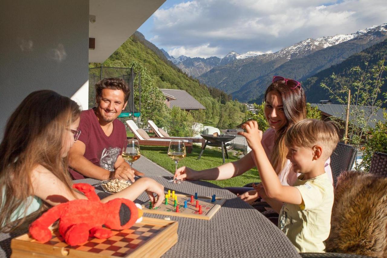 Alpenzauber Apartment Montafon Sankt Gallenkirch Exteriör bild
