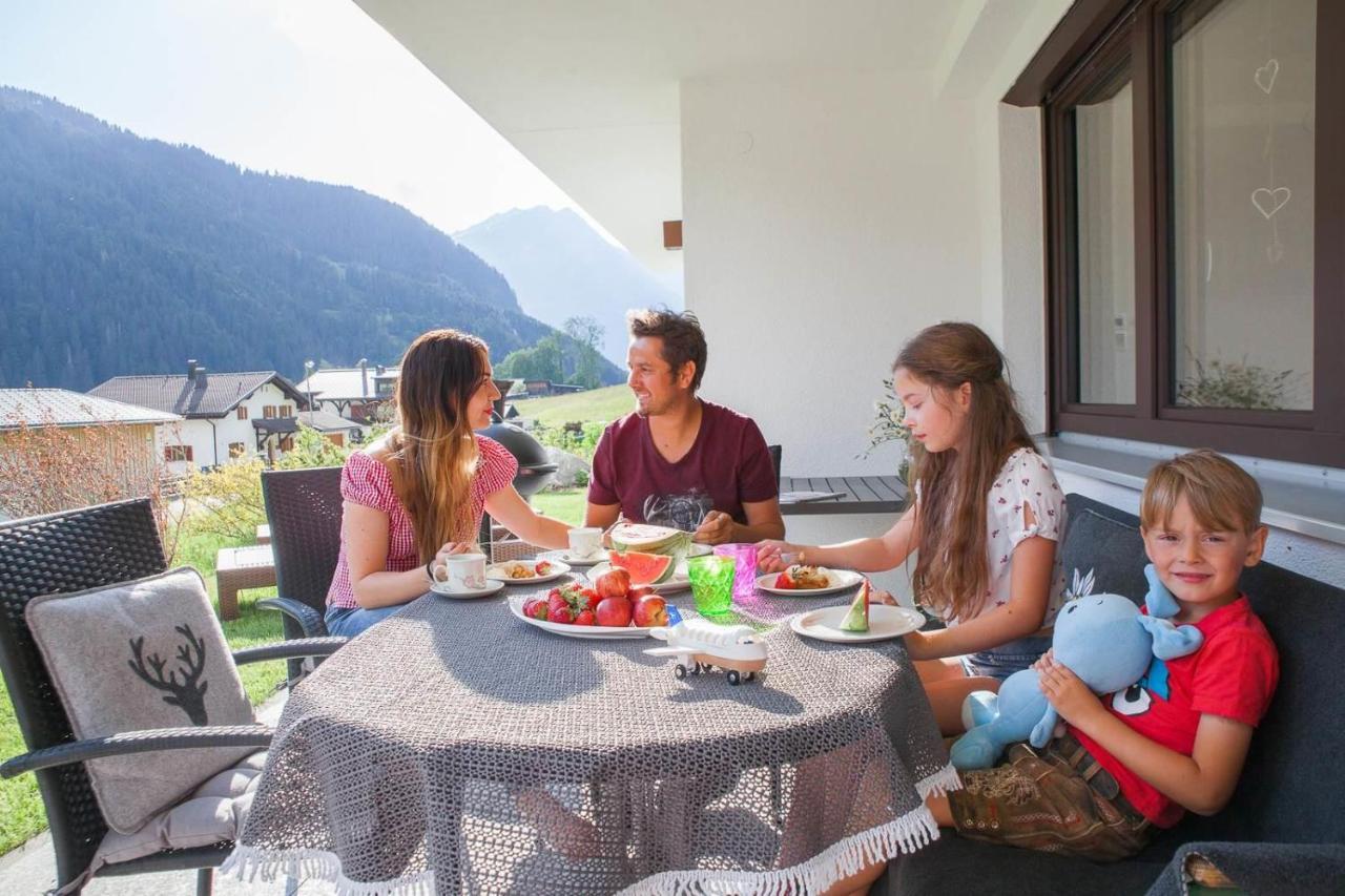 Alpenzauber Apartment Montafon Sankt Gallenkirch Exteriör bild